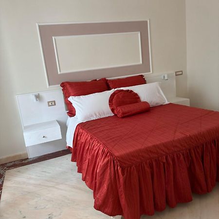 Hotel Bernini House Nápoles Exterior foto