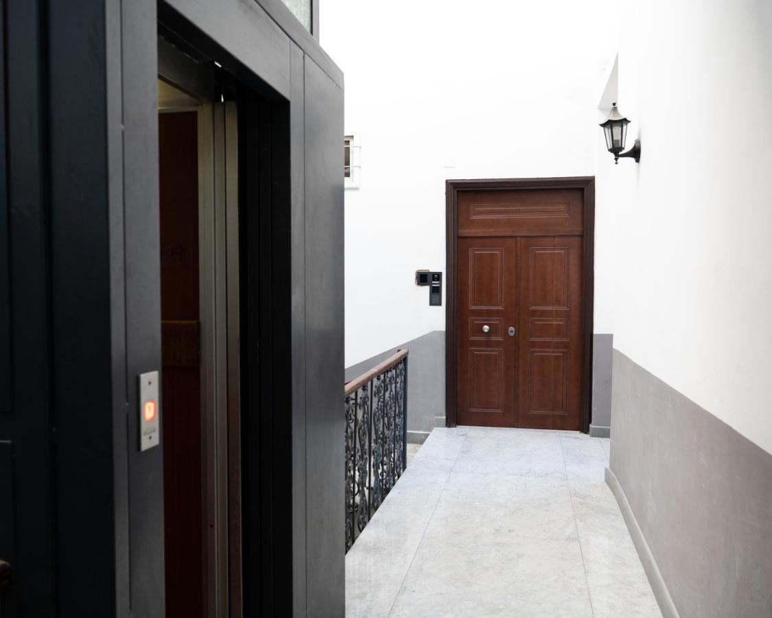 Hotel Bernini House Nápoles Exterior foto