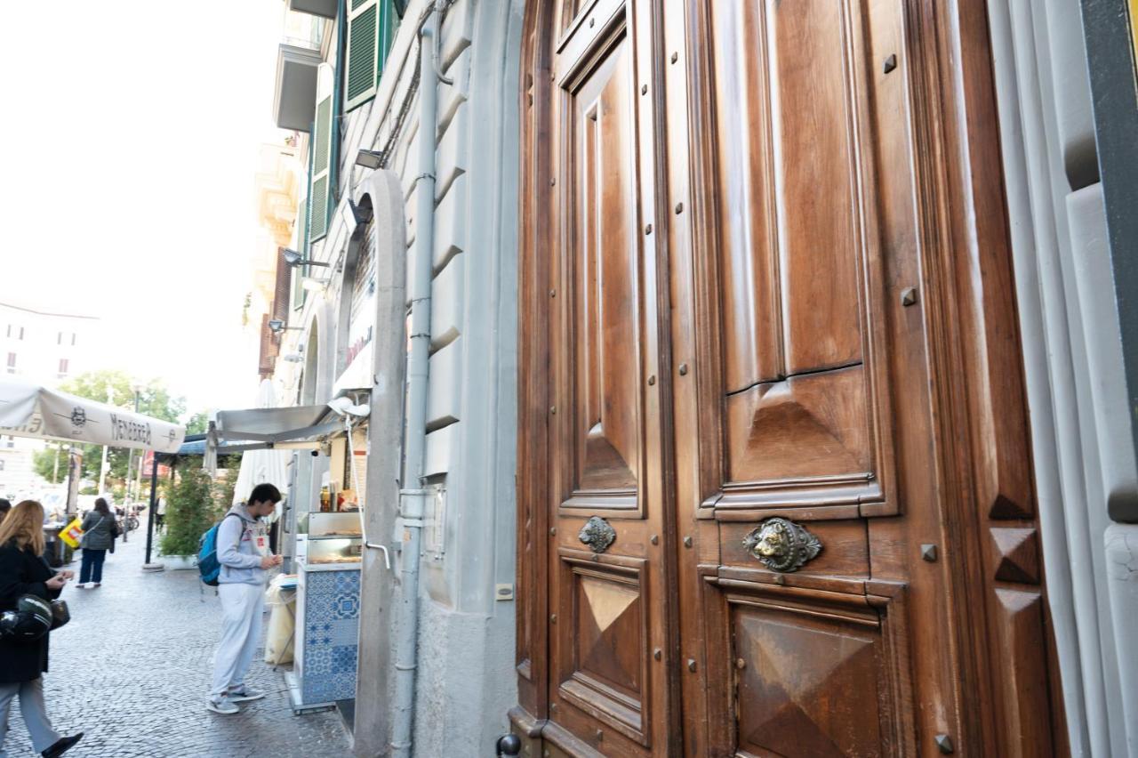 Hotel Bernini House Nápoles Exterior foto